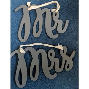 Mr & Mrs hanging signs